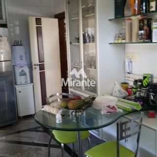 Casa Para Vender com 4 quartos sendo 4 suítes no bairro Jardim Cruzeiro em Feira De Santana