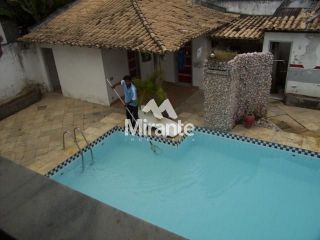 Casa Para Vender com 6 quartos sendo 1 suítes no bairro Sim em Feira De Santana