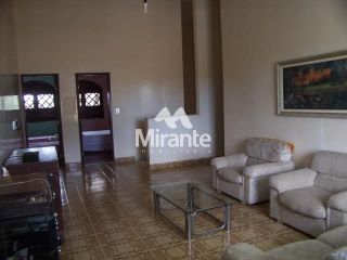 Casa Para Vender com 6 quartos sendo 1 suítes no bairro Sim em Feira De Santana