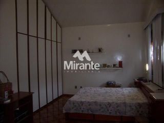 Casa Para Vender com 6 quartos sendo 1 suítes no bairro Sim em Feira De Santana