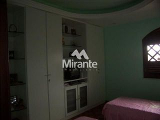 Casa Para Vender com 6 quartos sendo 1 suítes no bairro Sim em Feira De Santana