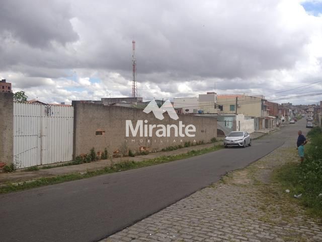 Lote / Terreno de Bairro Para Alugar no bairro Queimadinha em Feira De Santana
