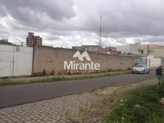 Lote / Terreno de Bairro Para Alugar no bairro Queimadinha em Feira De Santana