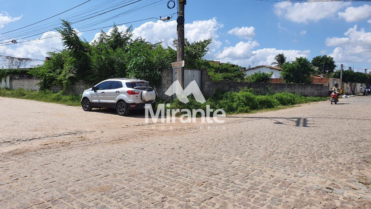 Lote / Terreno de Bairro Para Vender no bairro Sim em Feira De Santana