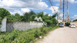Lote / Terreno de Bairro Para Vender no bairro Sim em Feira De Santana