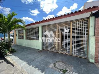 Casa Para Vender com 3 quartos sendo 2 suítes no bairro Santa Mônica em Feira De Santana