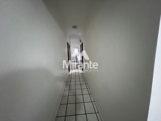 Casa Para Vender com 3 quartos sendo 2 suítes no bairro Santa Mônica em Feira De Santana