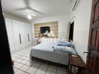 Casa Para Vender com 3 quartos sendo 2 suítes no bairro Santa Mônica em Feira De Santana