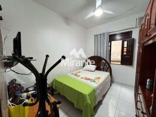 Casa Para Vender com 3 quartos sendo 2 suítes no bairro Santa Mônica em Feira De Santana