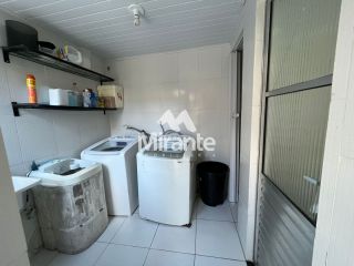 Casa Para Vender com 3 quartos sendo 2 suítes no bairro Santa Mônica em Feira De Santana