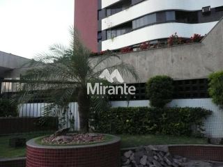 Apartamento Para Vender com 4 quartos sendo 3 suítes no bairro Kalilândia em Feira De Santana