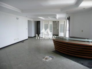 Apartamento Para Vender com 4 quartos sendo 3 suítes no bairro Kalilândia em Feira De Santana