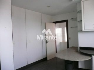 Apartamento Para Vender com 4 quartos sendo 3 suítes no bairro Kalilândia em Feira De Santana