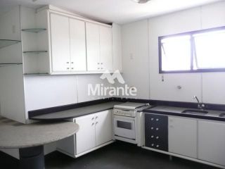 Apartamento Para Vender com 4 quartos sendo 3 suítes no bairro Kalilândia em Feira De Santana