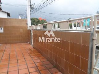 Casa Para Vender com 3 quartos no bairro Santa Mônica em Feira De Santana