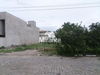 Lote / Terreno de Condomínio Para Vender no bairro Santa Mônica em Feira De Santana