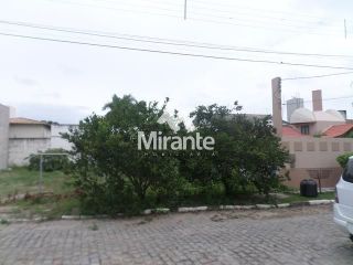 Lote / Terreno de Condomínio Para Vender no bairro Santa Mônica em Feira De Santana