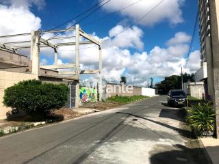Casa Para Vender com 3 quartos sendo 1 suítes no bairro Santa Mônica em Feira De Santana