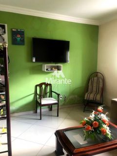 Casa Para Vender com 3 quartos sendo 1 suítes no bairro Santa Mônica em Feira De Santana