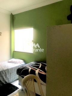 Casa Para Vender com 3 quartos sendo 1 suítes no bairro Santa Mônica em Feira De Santana