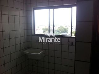 Apartamento Para Vender com 3 quartos sendo 2 suítes no bairro Santa Mônica em Feira De Santana