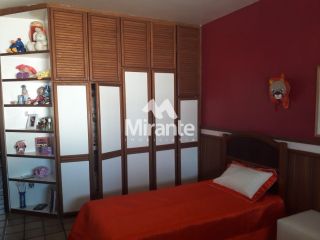 Casa Para Vender com 4 quartos sendo 2 suítes no bairro Muchila em Feira De Santana