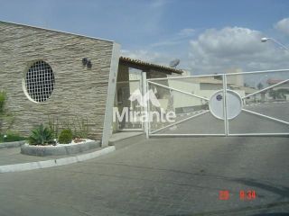 Casa de Condomínio Para Vender com 4 quartos sendo 2 suítes no bairro Brasília em Feira De Santana