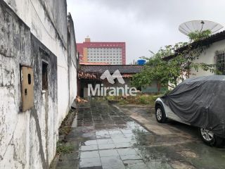 Casa Para Vender com 3 quartos no bairro Ponto Central em Feira De Santana