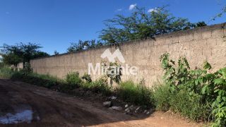 Lote / Terreno de Bairro Para Vender no bairro Sim em Feira De Santana