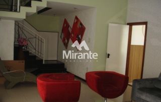 Casa Para Vender com 4 quartos sendo 2 suítes no bairro Parque Getúlio Vargas em Feira De Santana