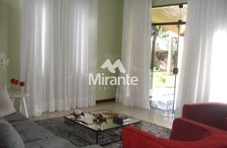 Casa Para Vender com 4 quartos sendo 2 suítes no bairro Parque Getúlio Vargas em Feira De Santana