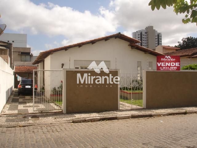 Casa Para Vender com 3 quartos sendo 1 suítes no bairro Capuchinhos em Feira De Santana