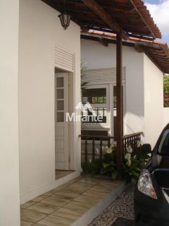 Casa Para Vender com 3 quartos sendo 1 suítes no bairro Capuchinhos em Feira De Santana