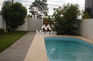 Casa Para Vender com 6 quartos sendo 2 suítes no bairro Parque Getúlio Vargas em Feira De Santana