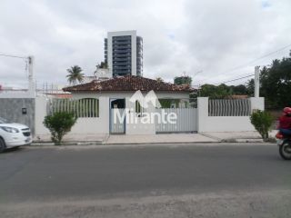 Casa Para Vender com 3 quartos no bairro Santa Mônica em Feira De Santana