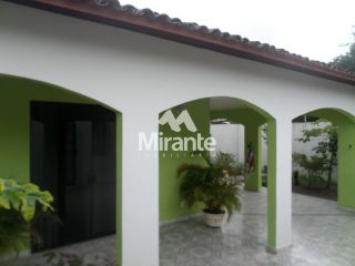 Casa Para Vender com 3 quartos no bairro Santa Mônica em Feira De Santana