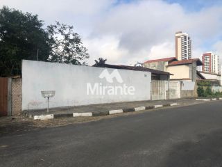 Casa Para Vender com 3 quartos sendo 1 suítes no bairro Santa Mônica em Feira De Santana