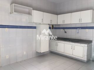 Casa Para Vender com 3 quartos sendo 1 suítes no bairro Santa Mônica em Feira De Santana