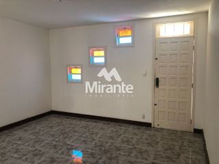 Casa Para Vender com 3 quartos sendo 1 suítes no bairro Santa Mônica em Feira De Santana