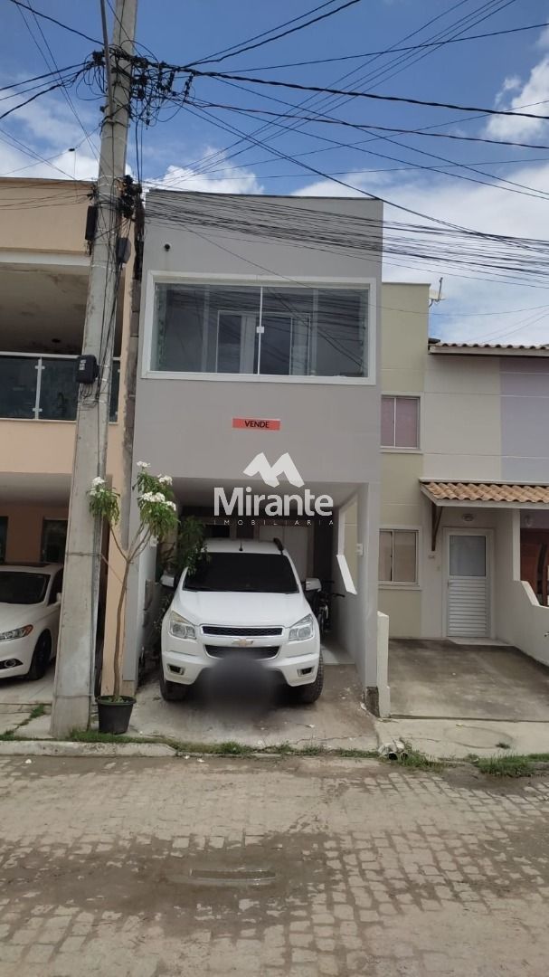 Casa Para Vender com 3 quartos sendo 1 suítes no bairro Papagaio em Feira De Santana