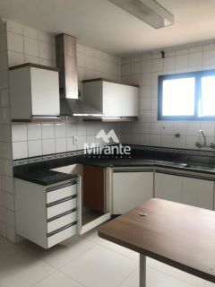 Apartamento Para Vender com 4 quartos sendo 3 suítes no bairro Kalilândia em Feira De Santana