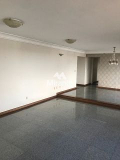 Apartamento Para Vender com 4 quartos sendo 3 suítes no bairro Kalilândia em Feira De Santana