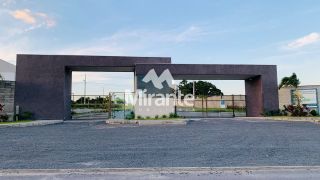 Lote / Terreno de Condomínio Para Vender no bairro Chaparral em Feira De Santana