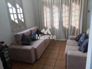 Casa Para Vender com 6 quartos no bairro Centro em Feira De Santana