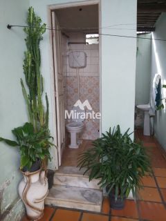 Casa Para Vender com 6 quartos no bairro Centro em Feira De Santana