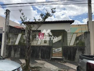 Casa Para Vender com 6 quartos no bairro Centro em Feira De Santana