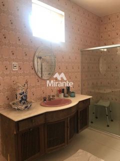 Casa Para Vender com 4 quartos no bairro Santa Mônica em Feira De Santana