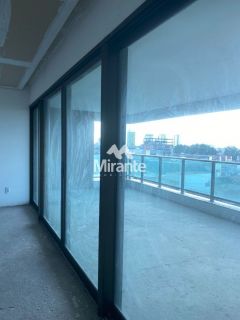 Apartamento Para Vender com 3 quartos sendo 3 suítes no bairro Santa Mônica em Feira De Santana