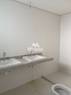 Apartamento Para Vender com 3 quartos sendo 3 suítes no bairro Santa Mônica em Feira De Santana
