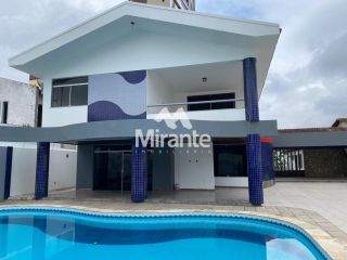 Casa Para Vender com 4 quartos sendo 1 suíte no bairro Santa Mônica em Feira De Santana